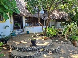 3 bedroom beachfront in Diani