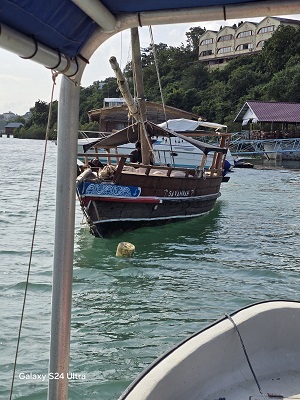 Afternoon Dhow Creek Cruise in Kilifi – Seafood BBQ and Authentic Swahili Treats