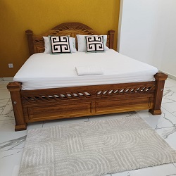 3 bedroom oceanview apartment